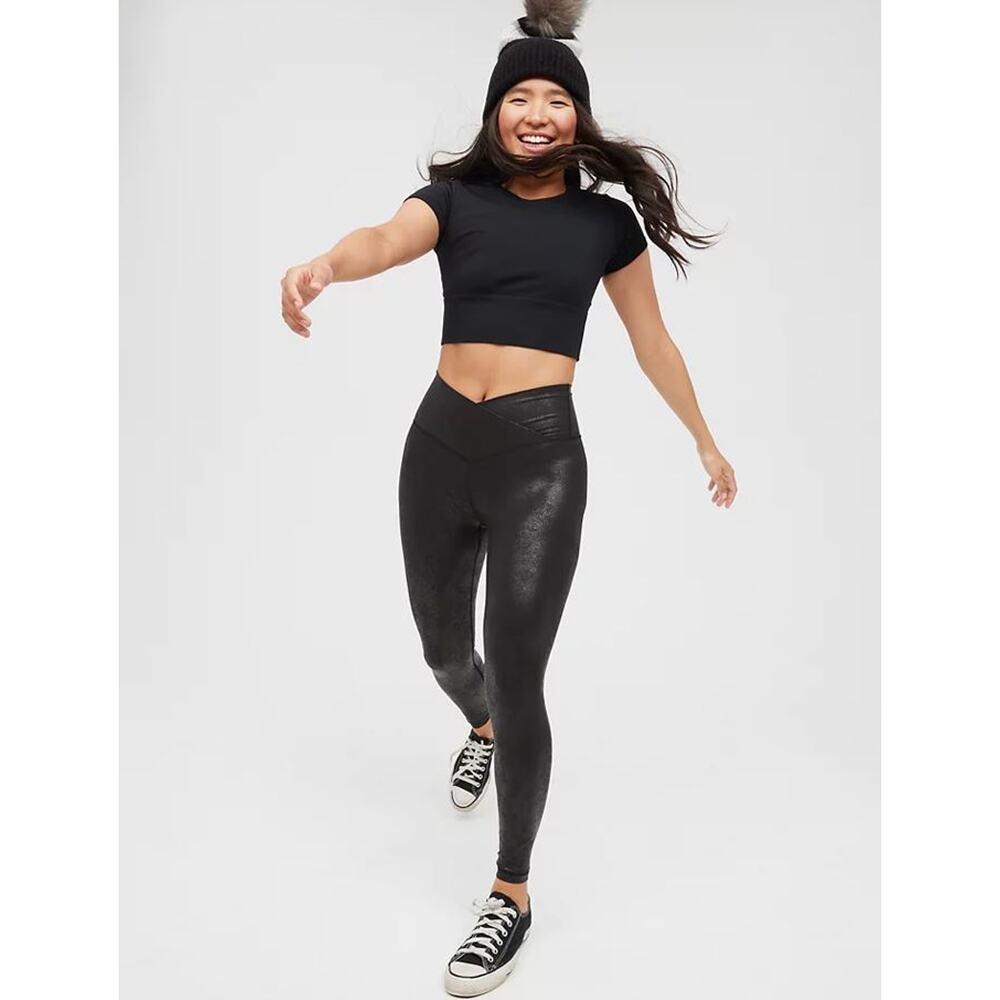 NWT OFFLINE Aerie The Hugger Crossover High Waisted Legging Black Women's XS